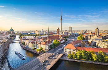 Berlin-Panorama (Credit: Fotolia / JFL Photography) Berlin-Panorama (Credit: Fotolia / JFL Photography)