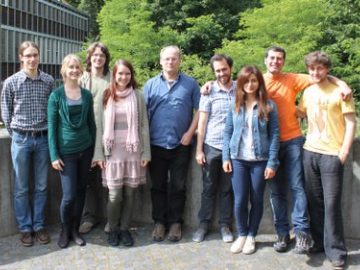 Sommertreffen der Promovierenden der Graduiertenschule am AIP 2014 (Credit: AIP) Eine Gruppe von Promovierenden beim Sommertreffen der AIP-Graduiertenschule
