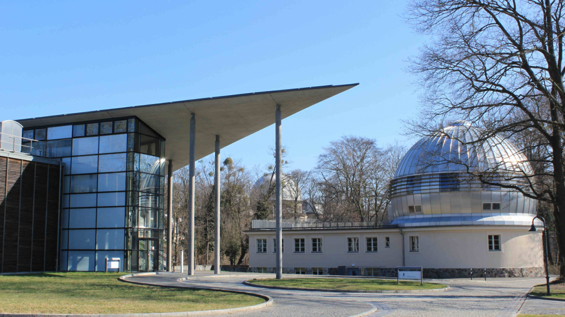 Schwarzschildhaus und Bibliotheksgebäude am Forschungscampus Babelsberg (Credit: AIP/R. Arlt)